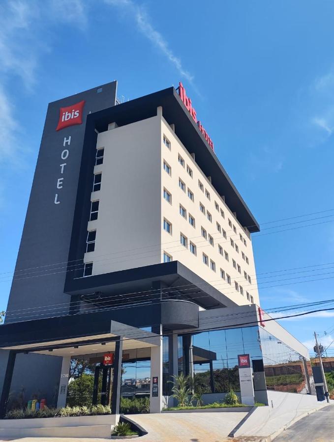 Ibis Nova Serrana Exterior foto