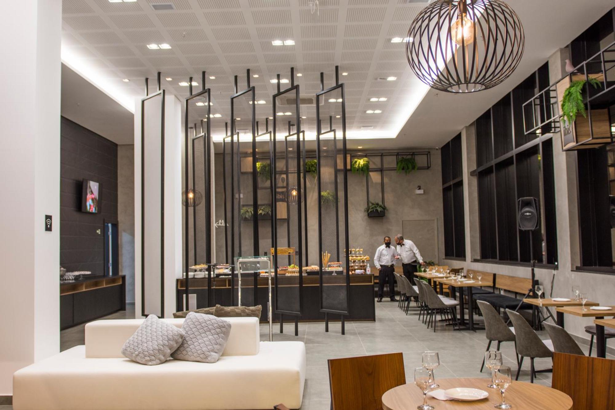 Ibis Nova Serrana Exterior foto